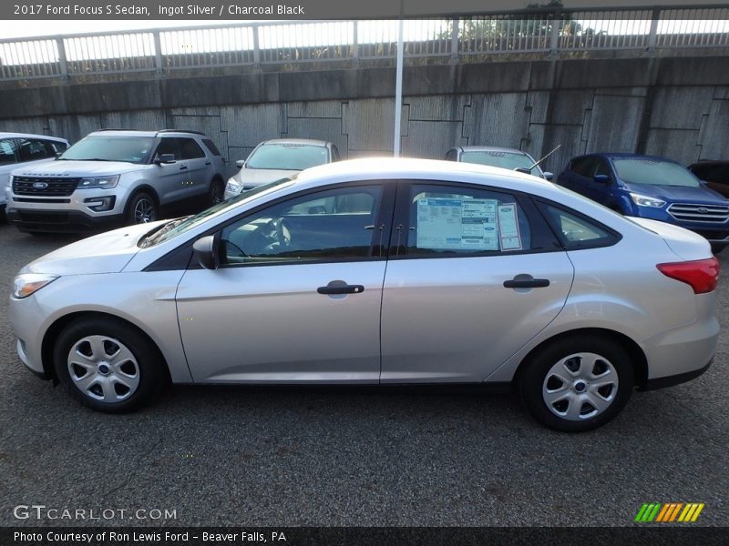 Ingot Silver / Charcoal Black 2017 Ford Focus S Sedan