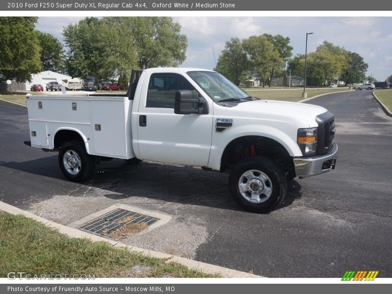 Oxford White / Medium Stone 2010 Ford F250 Super Duty XL Regular Cab 4x4