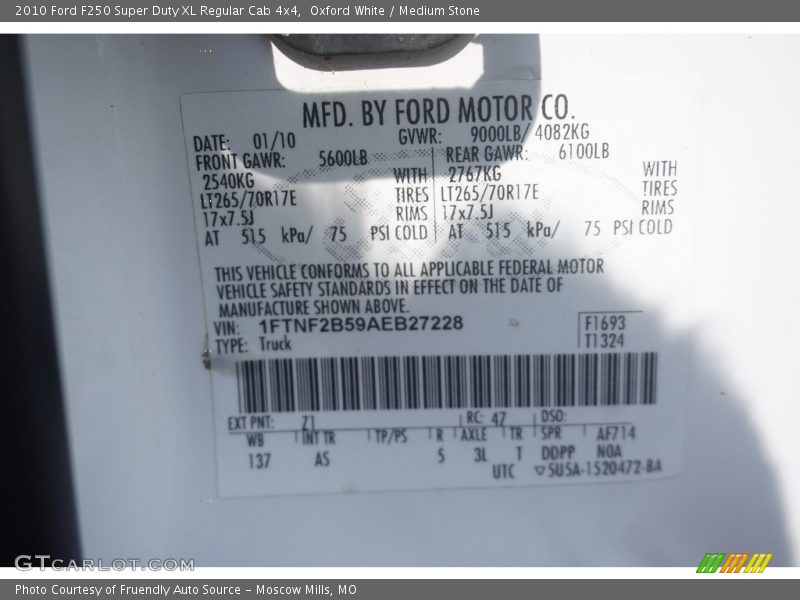 Oxford White / Medium Stone 2010 Ford F250 Super Duty XL Regular Cab 4x4