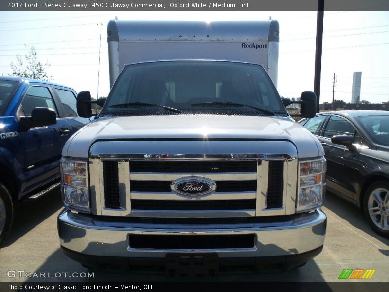 Oxford White / Medium Flint 2017 Ford E Series Cutaway E450 Cutaway Commercial