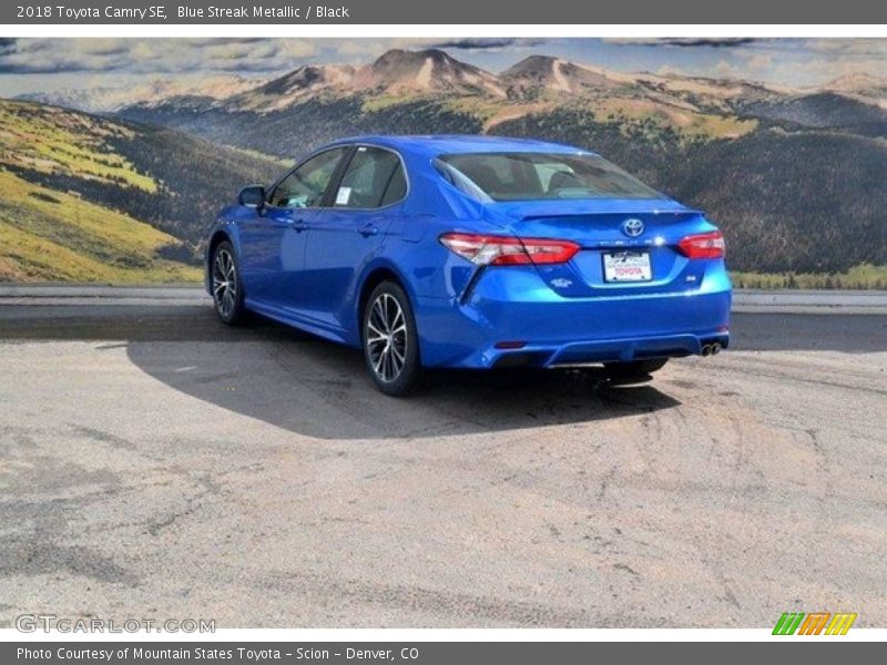 Blue Streak Metallic / Black 2018 Toyota Camry SE
