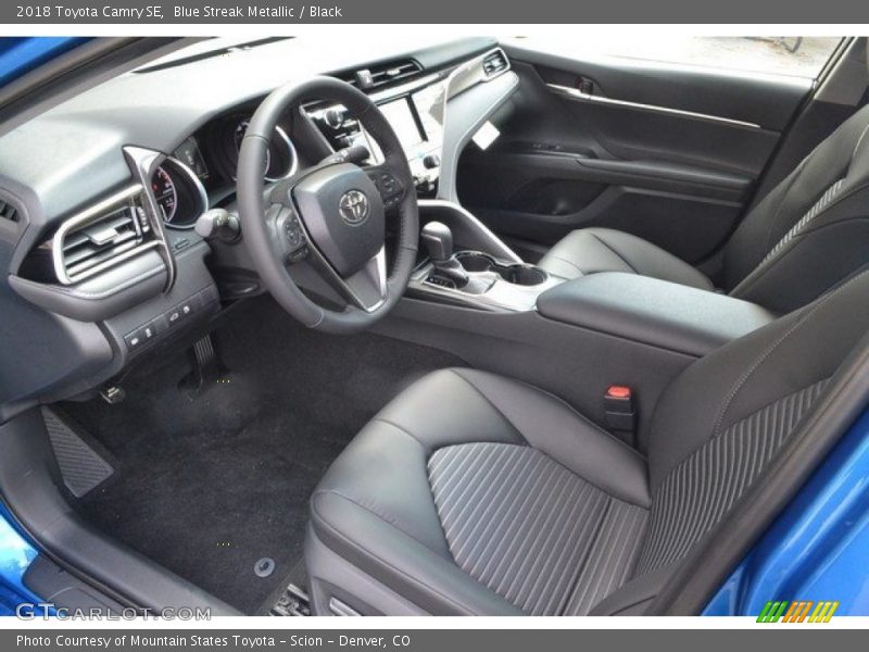 Blue Streak Metallic / Black 2018 Toyota Camry SE