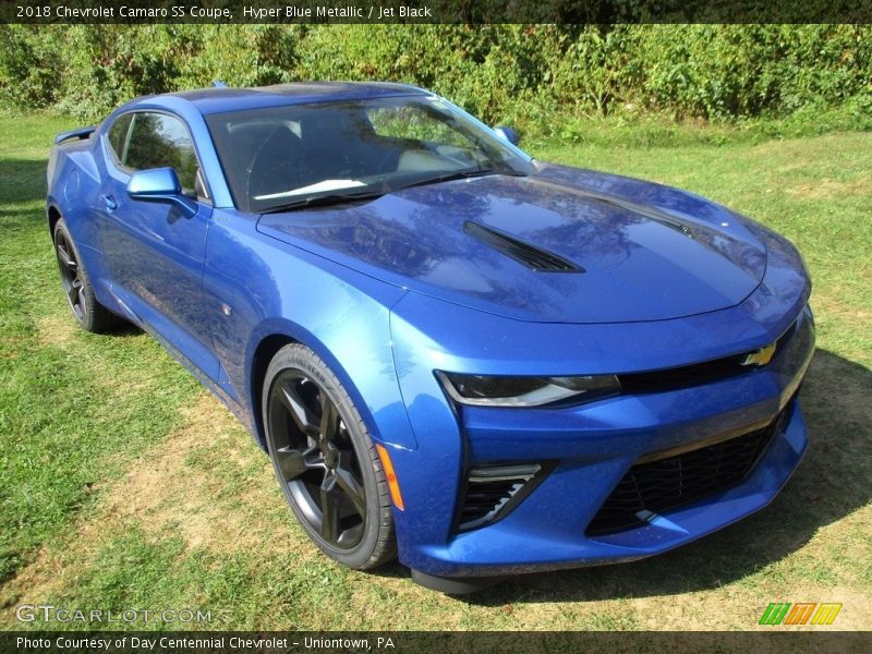 Front 3/4 View of 2018 Camaro SS Coupe