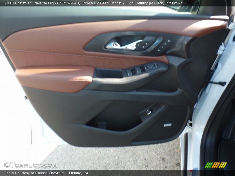 Iridescent Pearl Tricoat / High Country Jet Black/Loft Brown 2018 Chevrolet Traverse High Country AWD