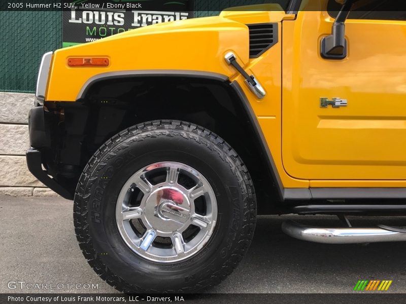 Yellow / Ebony Black 2005 Hummer H2 SUV