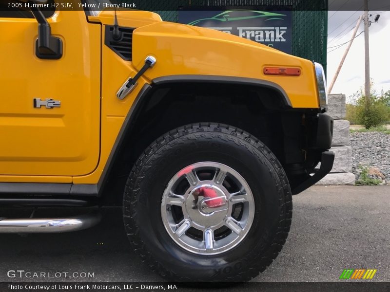 Yellow / Ebony Black 2005 Hummer H2 SUV