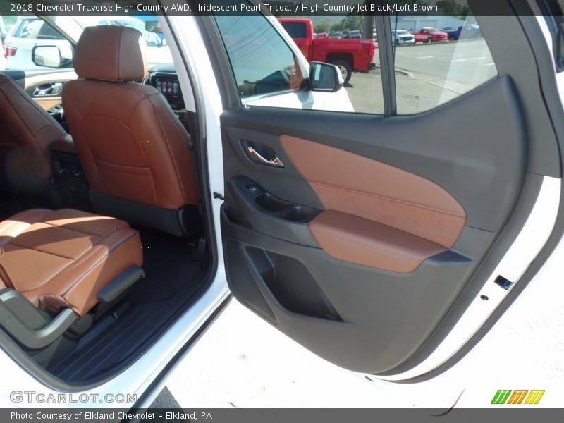 Iridescent Pearl Tricoat / High Country Jet Black/Loft Brown 2018 Chevrolet Traverse High Country AWD