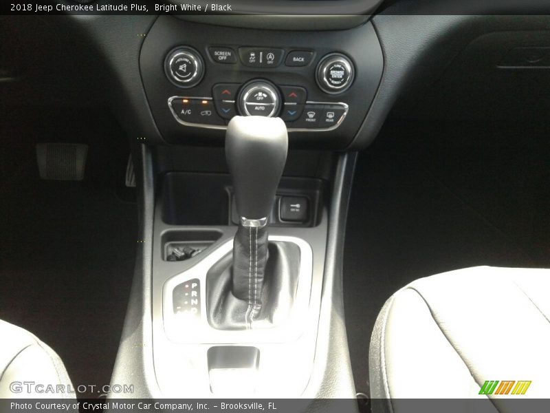 Bright White / Black 2018 Jeep Cherokee Latitude Plus