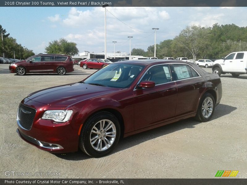Velvet Red Pearl / Black/Linen 2018 Chrysler 300 Touring