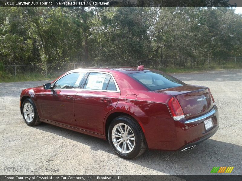 Velvet Red Pearl / Black/Linen 2018 Chrysler 300 Touring