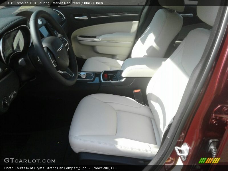 Velvet Red Pearl / Black/Linen 2018 Chrysler 300 Touring