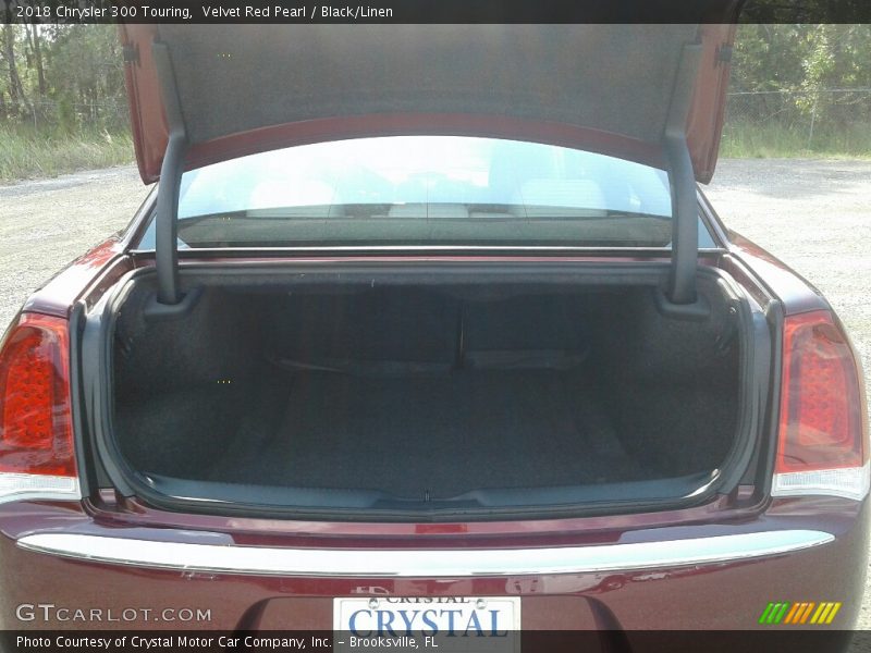 Velvet Red Pearl / Black/Linen 2018 Chrysler 300 Touring