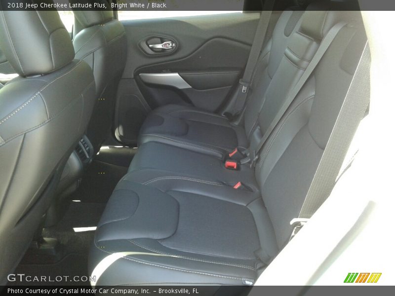Bright White / Black 2018 Jeep Cherokee Latitude Plus