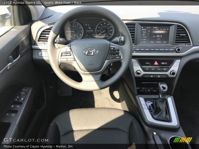 Quartz White Pearl / Black 2018 Hyundai Elantra SEL