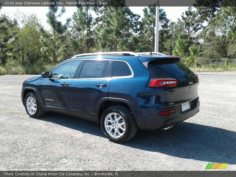 Patriot Blue Pearl / Black 2018 Jeep Cherokee Latitude Plus