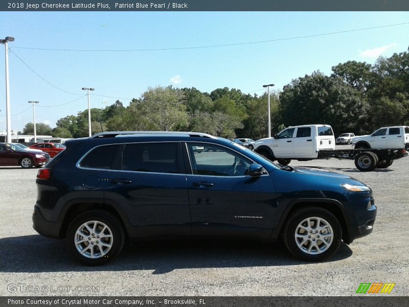 Patriot Blue Pearl / Black 2018 Jeep Cherokee Latitude Plus