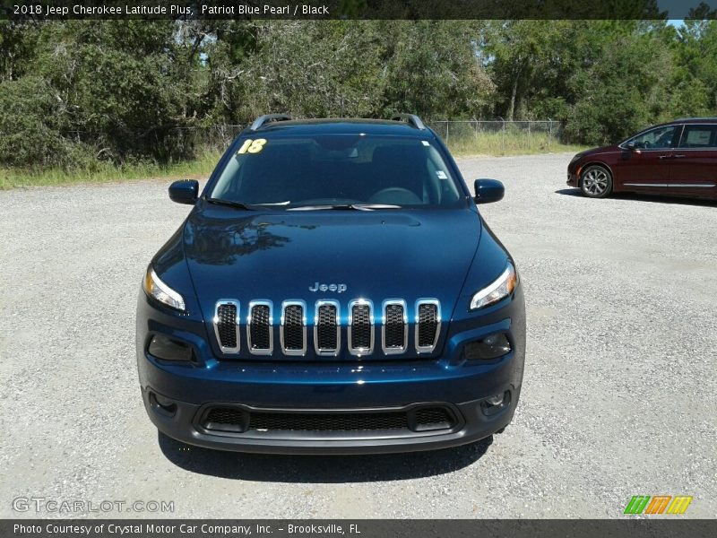 Patriot Blue Pearl / Black 2018 Jeep Cherokee Latitude Plus