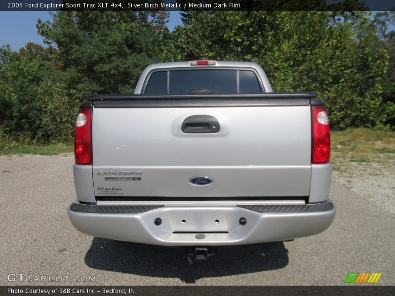 Silver Birch Metallic / Medium Dark Flint 2005 Ford Explorer Sport Trac XLT 4x4