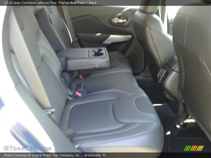 Patriot Blue Pearl / Black 2018 Jeep Cherokee Latitude Plus
