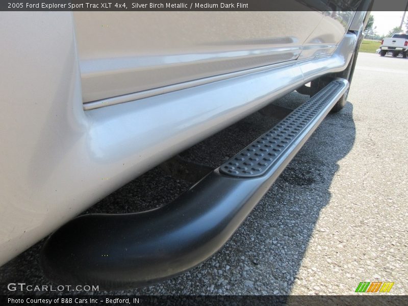 Silver Birch Metallic / Medium Dark Flint 2005 Ford Explorer Sport Trac XLT 4x4