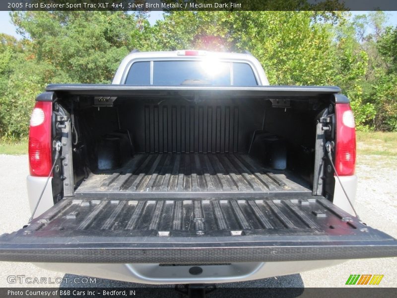 Silver Birch Metallic / Medium Dark Flint 2005 Ford Explorer Sport Trac XLT 4x4