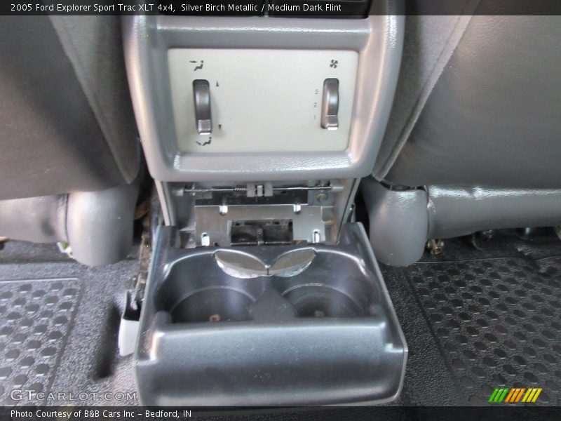 Silver Birch Metallic / Medium Dark Flint 2005 Ford Explorer Sport Trac XLT 4x4