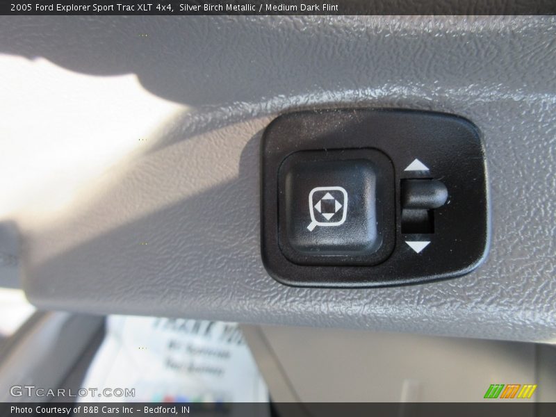 Silver Birch Metallic / Medium Dark Flint 2005 Ford Explorer Sport Trac XLT 4x4