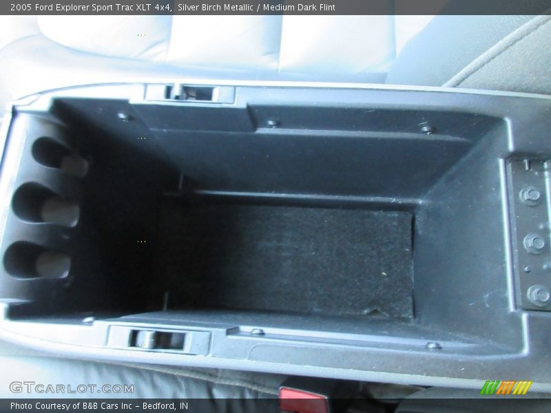 Silver Birch Metallic / Medium Dark Flint 2005 Ford Explorer Sport Trac XLT 4x4