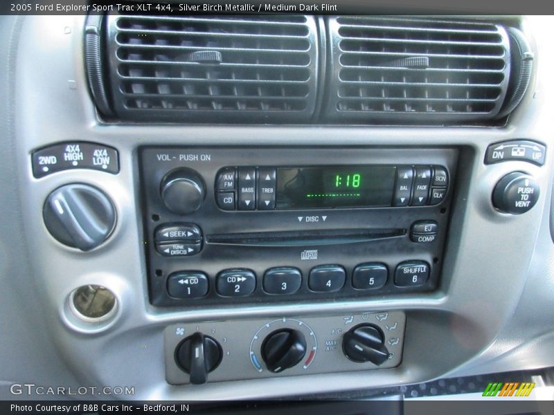 Silver Birch Metallic / Medium Dark Flint 2005 Ford Explorer Sport Trac XLT 4x4