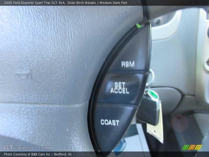 Silver Birch Metallic / Medium Dark Flint 2005 Ford Explorer Sport Trac XLT 4x4