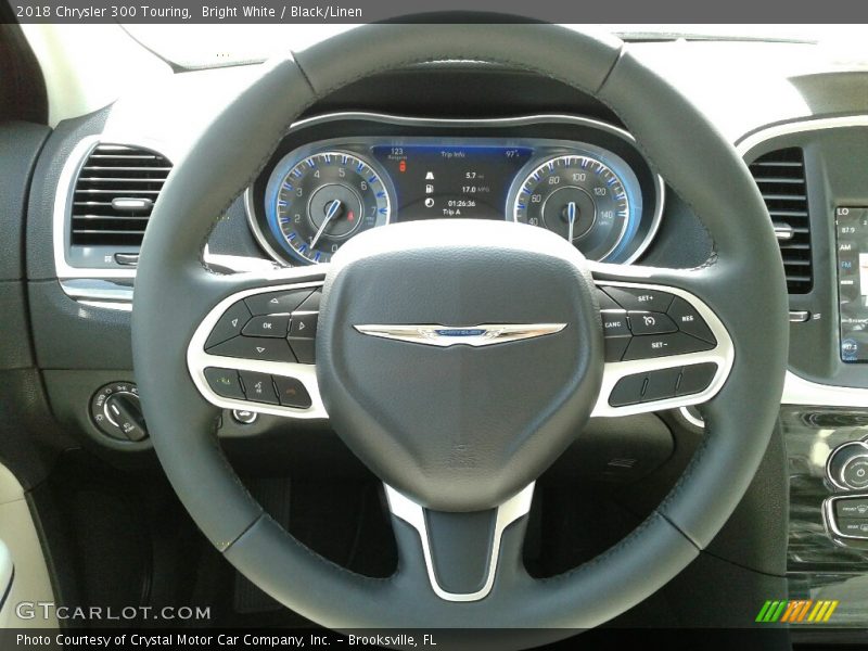 Bright White / Black/Linen 2018 Chrysler 300 Touring