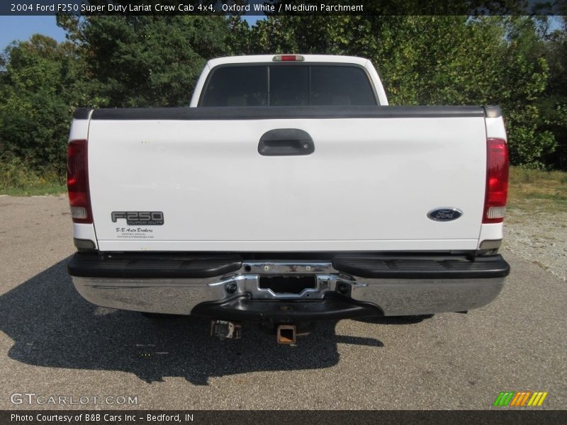 Oxford White / Medium Parchment 2004 Ford F250 Super Duty Lariat Crew Cab 4x4