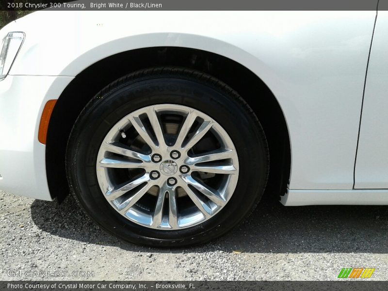 Bright White / Black/Linen 2018 Chrysler 300 Touring