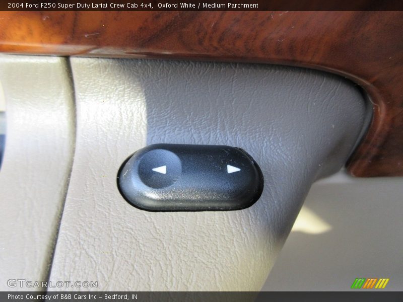 Oxford White / Medium Parchment 2004 Ford F250 Super Duty Lariat Crew Cab 4x4