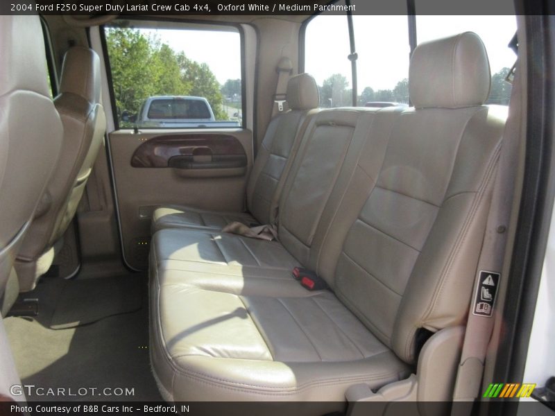 Oxford White / Medium Parchment 2004 Ford F250 Super Duty Lariat Crew Cab 4x4