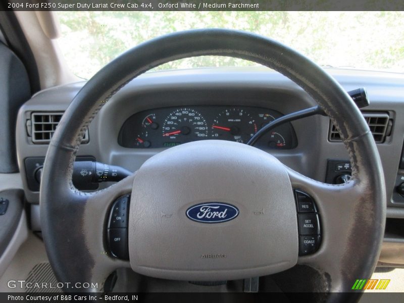 Oxford White / Medium Parchment 2004 Ford F250 Super Duty Lariat Crew Cab 4x4