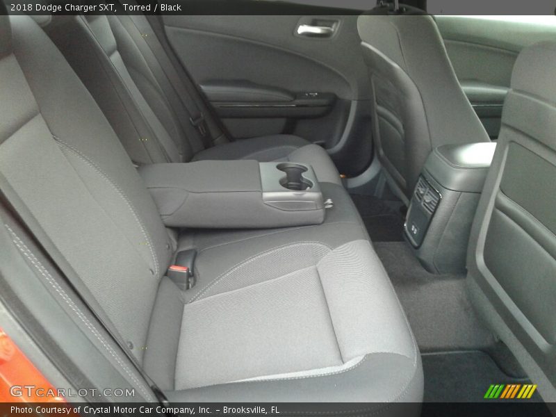 Torred / Black 2018 Dodge Charger SXT