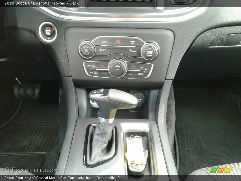 Torred / Black 2018 Dodge Charger SXT