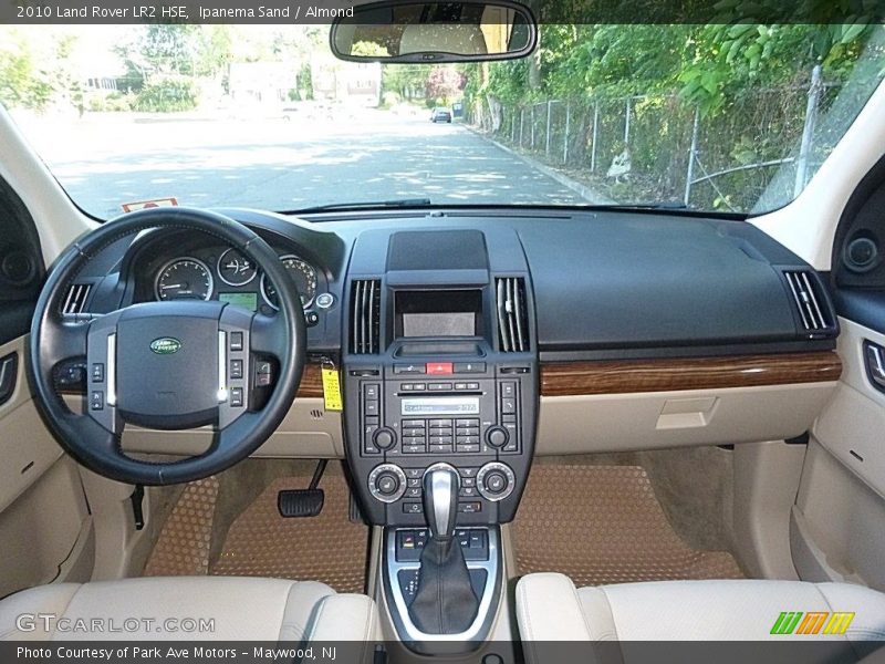 Ipanema Sand / Almond 2010 Land Rover LR2 HSE