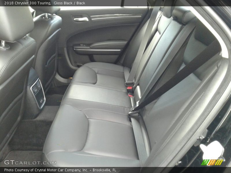 Gloss Black / Black 2018 Chrysler 300 Touring