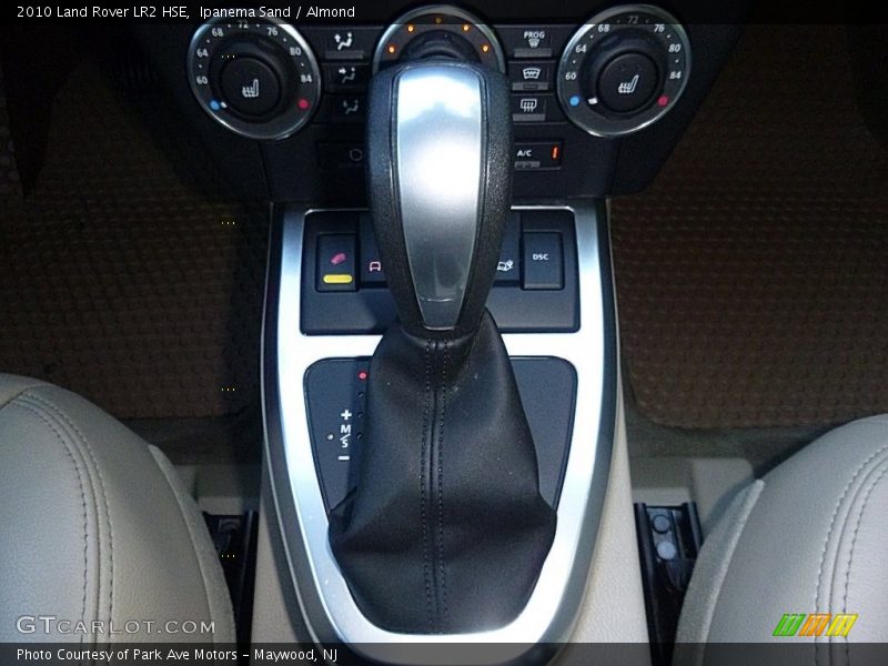 Ipanema Sand / Almond 2010 Land Rover LR2 HSE