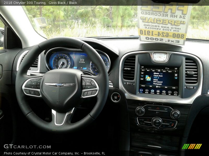 Gloss Black / Black 2018 Chrysler 300 Touring