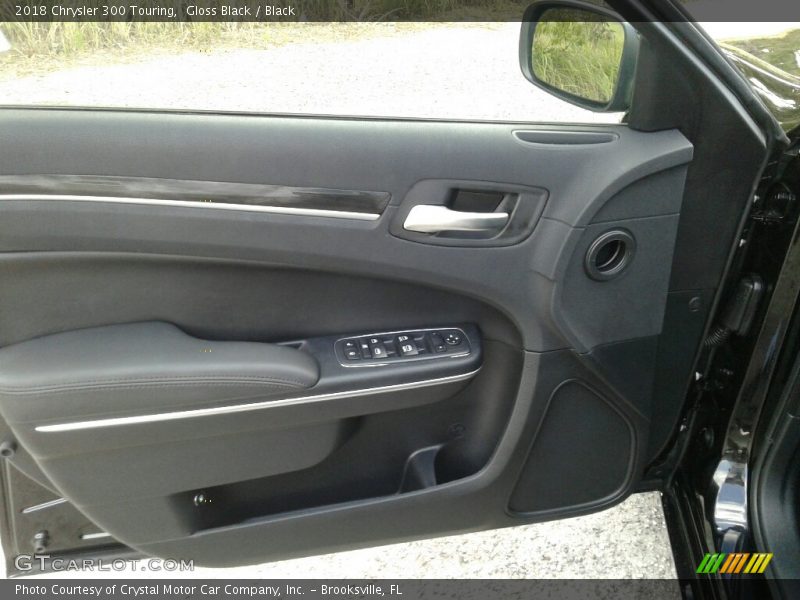 Gloss Black / Black 2018 Chrysler 300 Touring