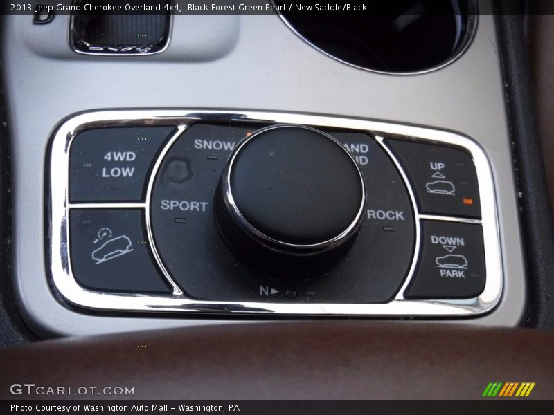 Black Forest Green Pearl / New Saddle/Black 2013 Jeep Grand Cherokee Overland 4x4