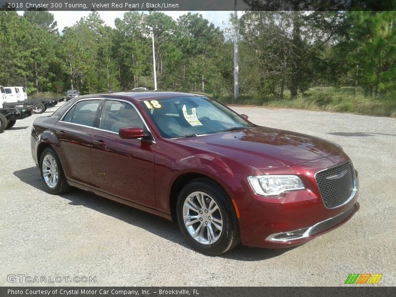 Velvet Red Pearl / Black/Linen 2018 Chrysler 300 Touring