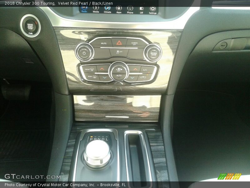 Velvet Red Pearl / Black/Linen 2018 Chrysler 300 Touring