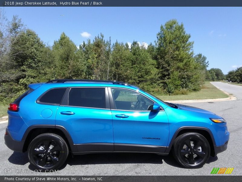  2018 Cherokee Latitude Hydro Blue Pearl