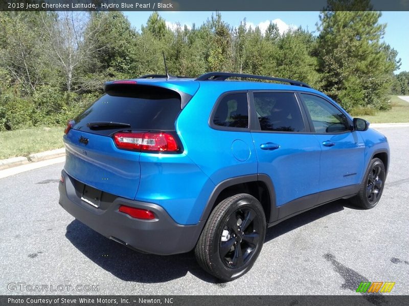 Hydro Blue Pearl / Black 2018 Jeep Cherokee Latitude