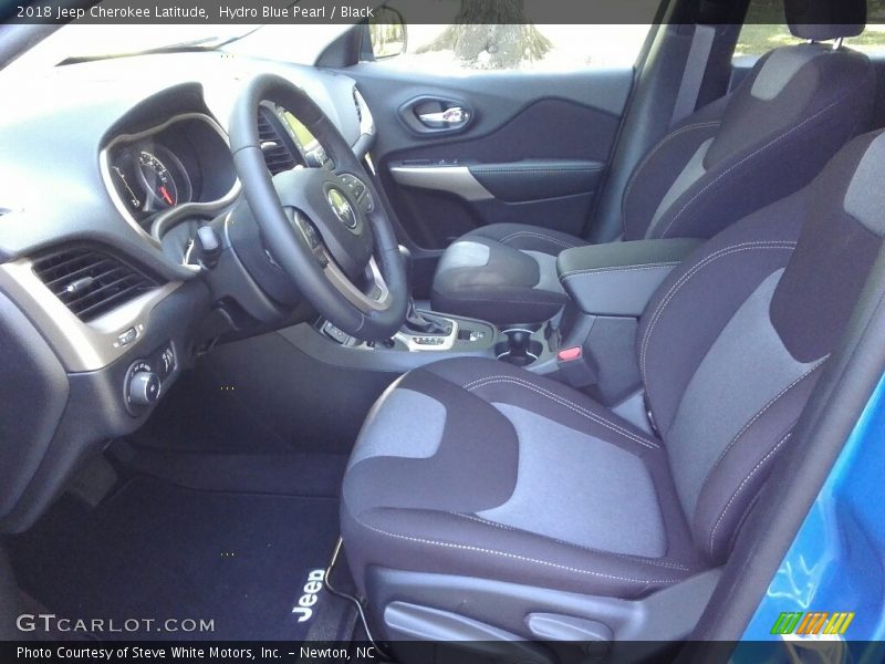 Hydro Blue Pearl / Black 2018 Jeep Cherokee Latitude
