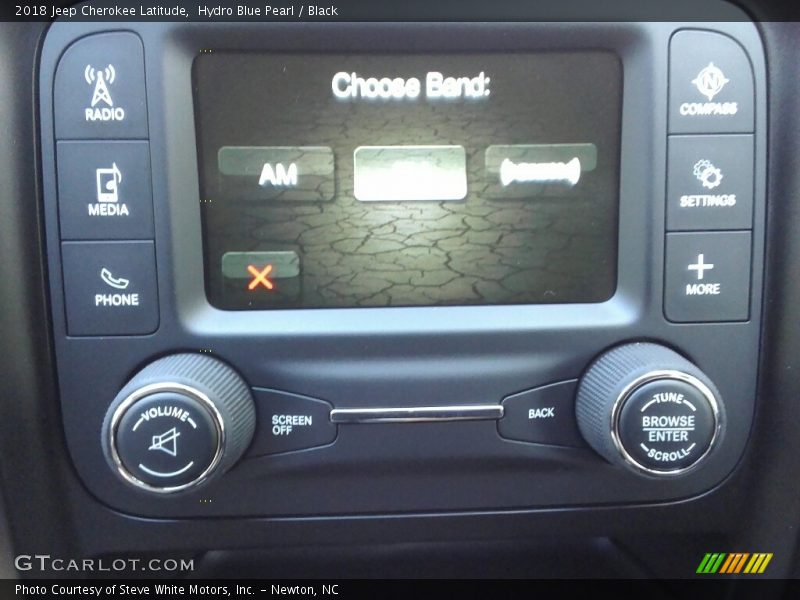 Hydro Blue Pearl / Black 2018 Jeep Cherokee Latitude